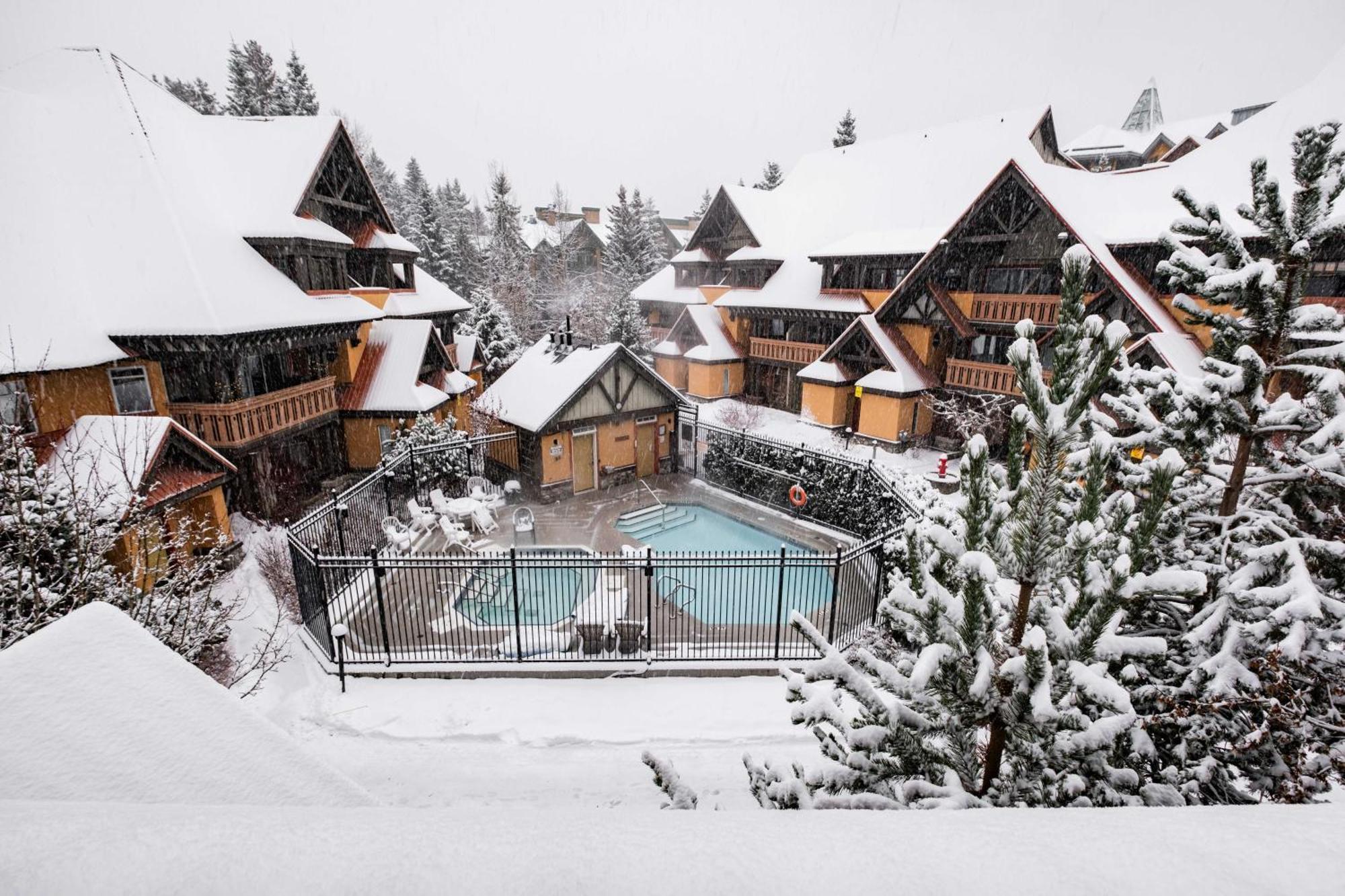 Villa Sunpath By Outpost Whistler Exterior foto